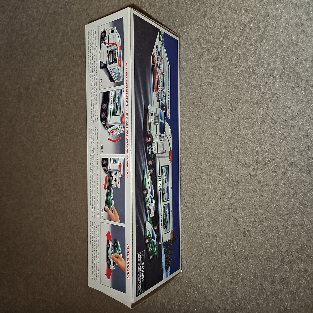 1997 Hess Toy Truck and Racers - Picture 2 of 5